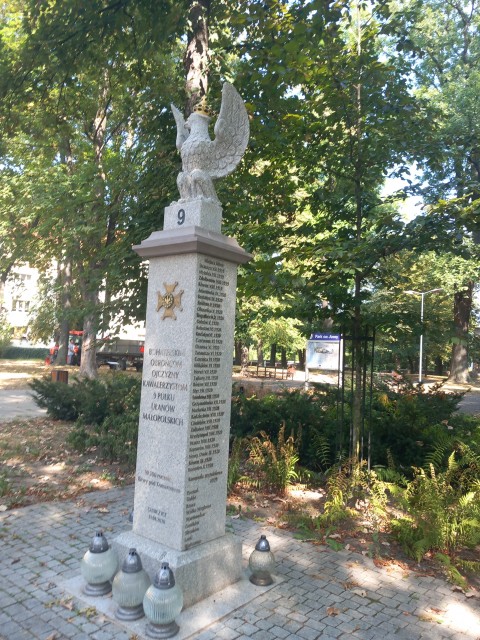 Obelisk w Głubczycach upamiętniający Kawalerzystów 9 Pułku Ułanów Małopolskich poległych w obronie Ojczyzny