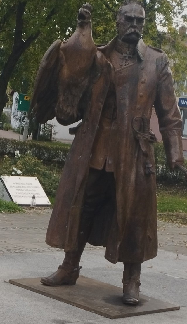 Pomnik Józefa Piłsudskiego w Namysłowie